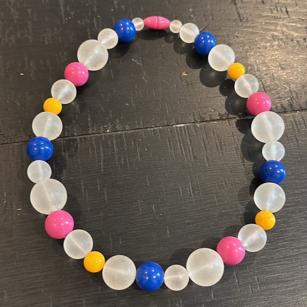 Vintage Frosted Acrylic Necklace With Colorful Beads & Barrel Clasp 17” Retro‌